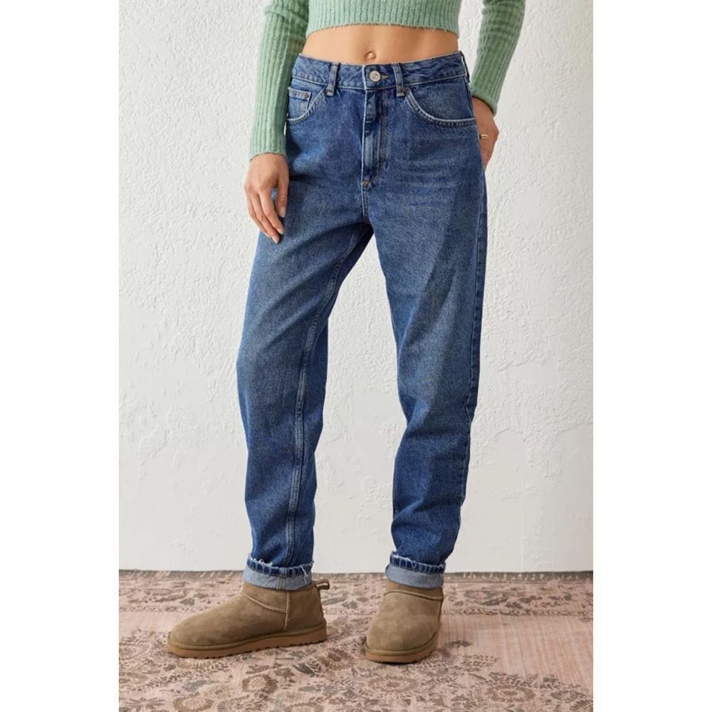 UO BDG Mom Jean 084